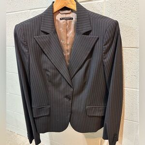 Sisley striped suit